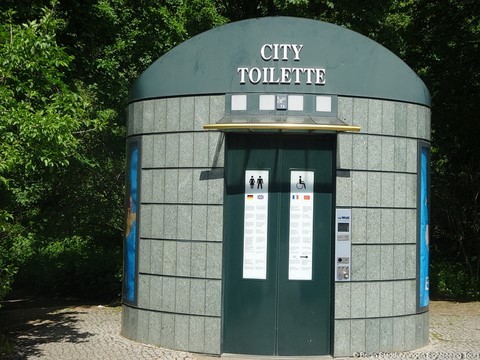 City Toilette Berlin Toilet