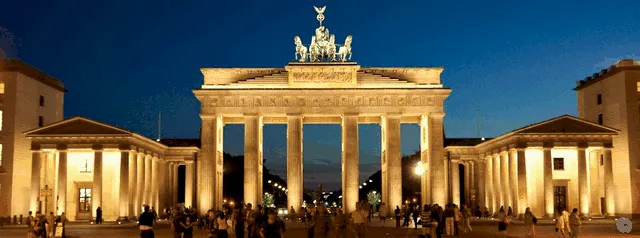 Berlin by Night Tour